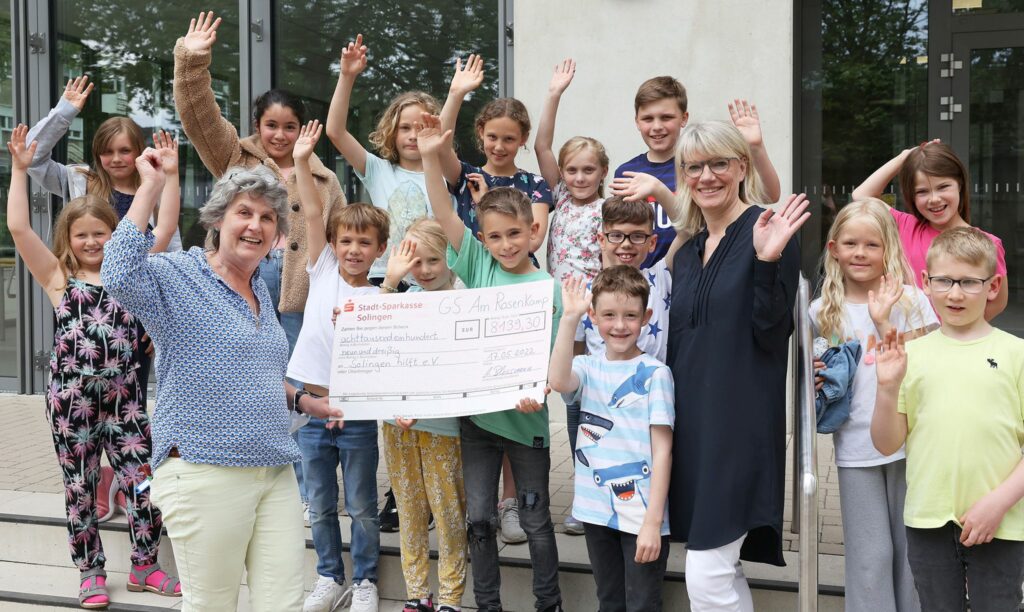 Sportliche Spendensumme der Grundschule Rosenkamp